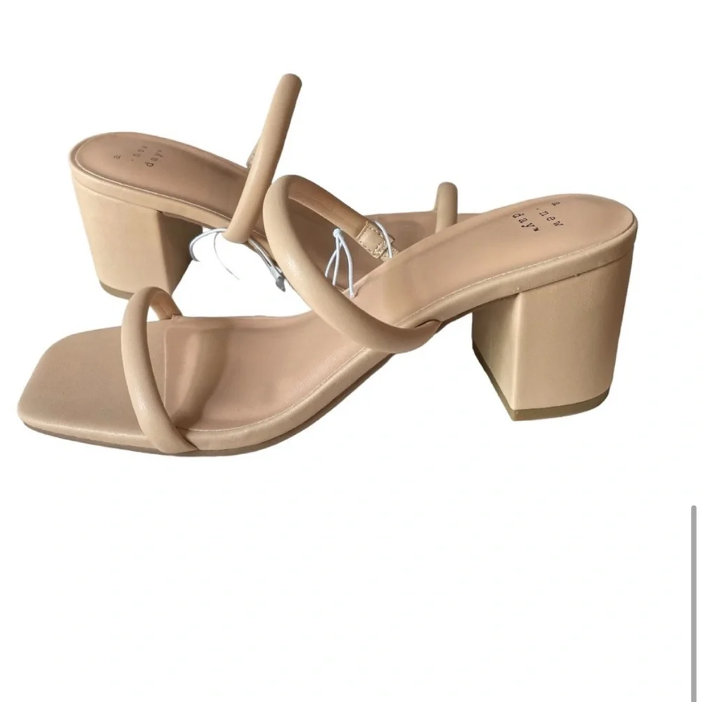 A New Day Women’s Cris Sandals Tan 9.5 - Picture 5 of 11